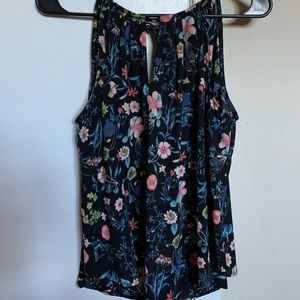 flowy floral blouse.